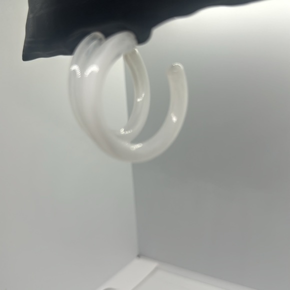 Chunky White Acrylic Hoop Earrings | Lucite Resin Hoops | Statement Jewelry - Picture 15 of 16